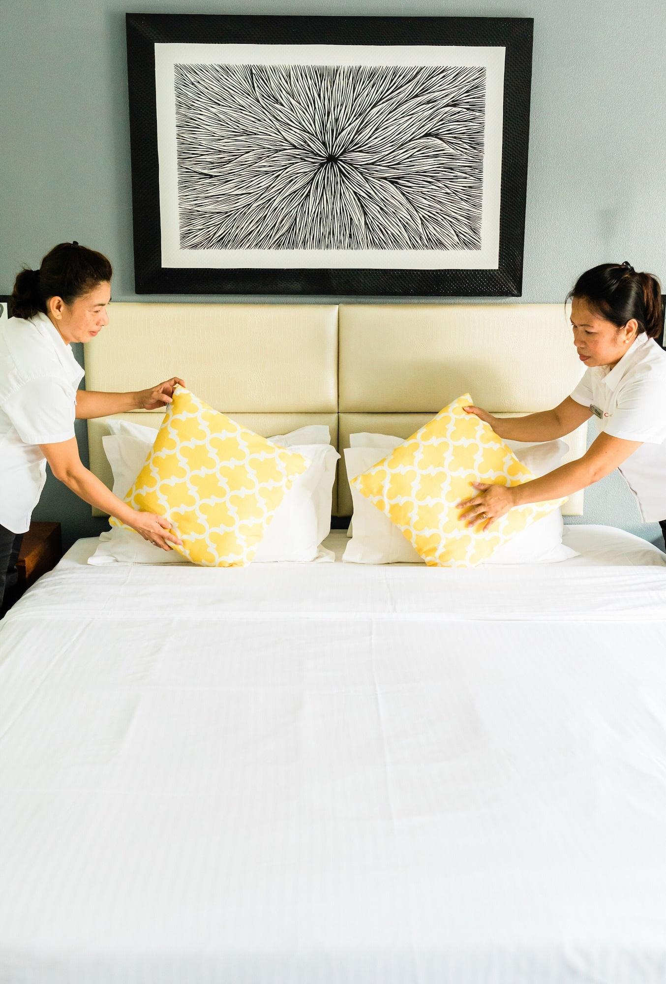 Century Hotel Garapan Buitenkant foto